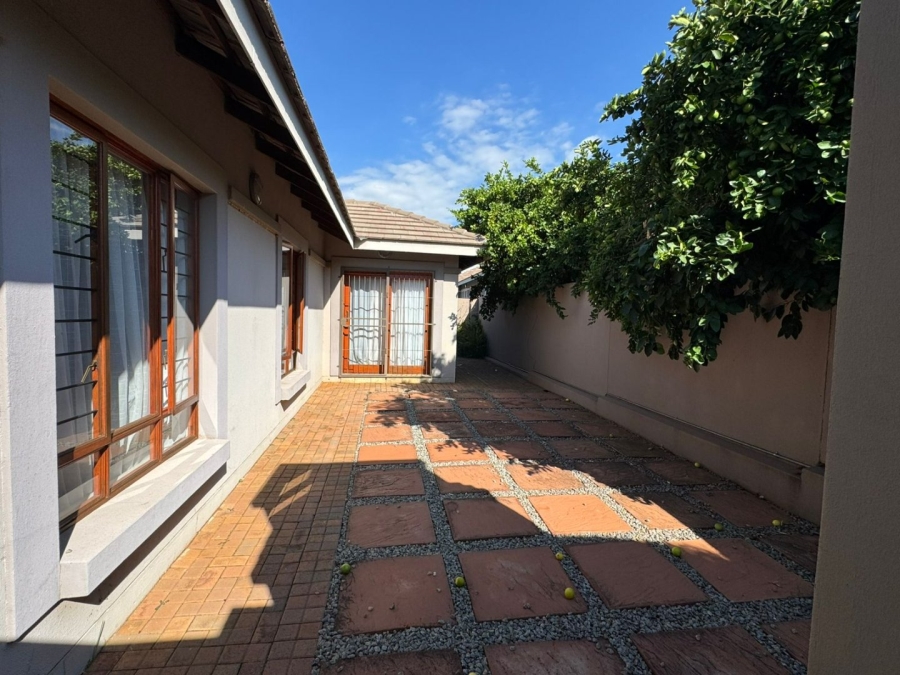 3 Bedroom Property for Sale in Wilkoppies North West